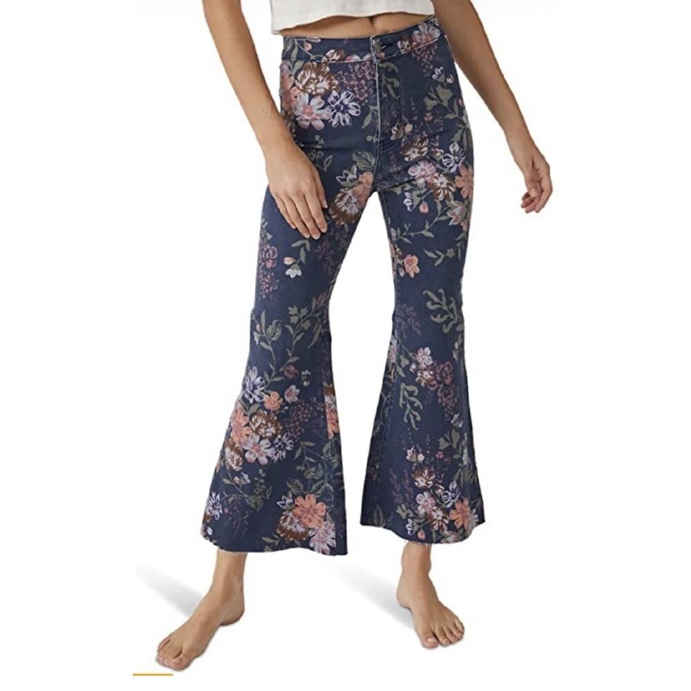 Free People We The Free Youthquake Purple Navy Floral Flare Jeans Pants Crop 30 - Picture 8 of 9
